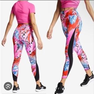 Nike Dry-Fit Floral Cropped Leggings